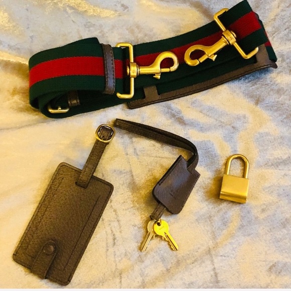 Gucci Bengal GG Supreme Duffel Travel Bag - Picture 5 of 8